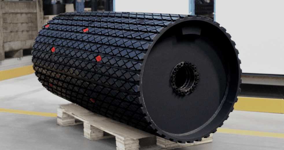 Crowned Diamond Rubber Lagging Product Gallery Image 2