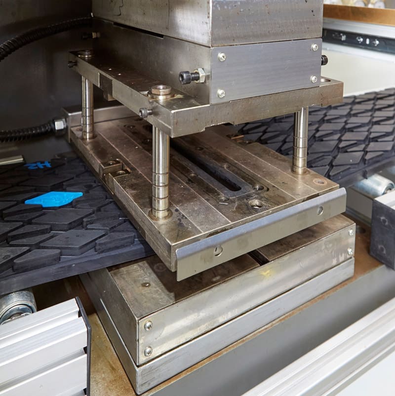 Large Lagging Rolls press