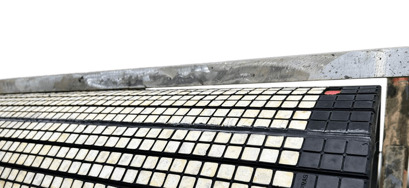 Crowned Ceramic Lagging - Image 3